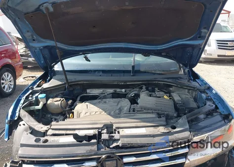 2019 Volkswagen Tiguan Se/Sel/Sel R-Line Jet-Black/Sel R-Line z USA, uszkodzony, nr VIN 3VV2B7AX4KM083120